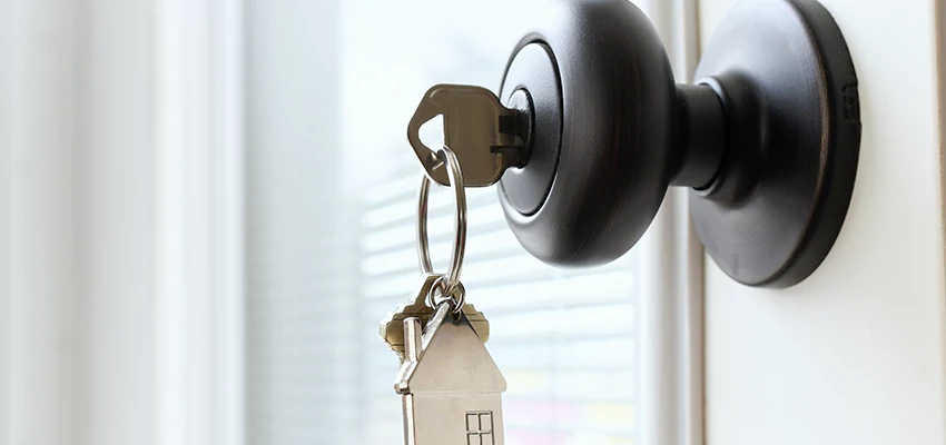 Bifold Door Knob Replacement in Victorville, California